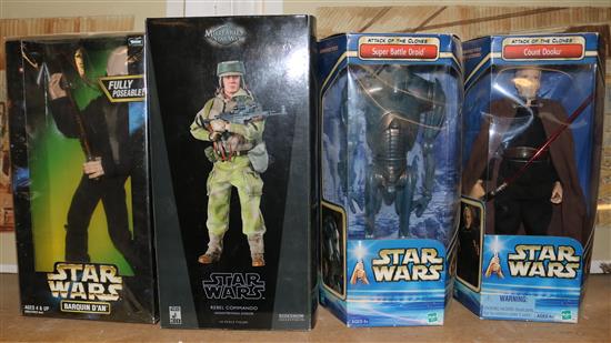 Four Star Wars figures(-)